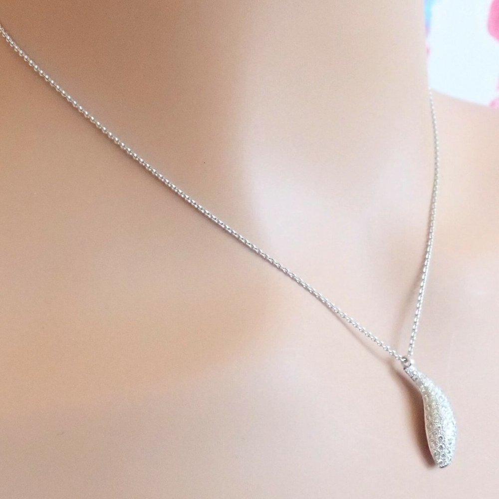 Authentic! Tiffany & Co 18k White Gold Frank Gehry Diamond Fish Necklace - Picture 2 of 12